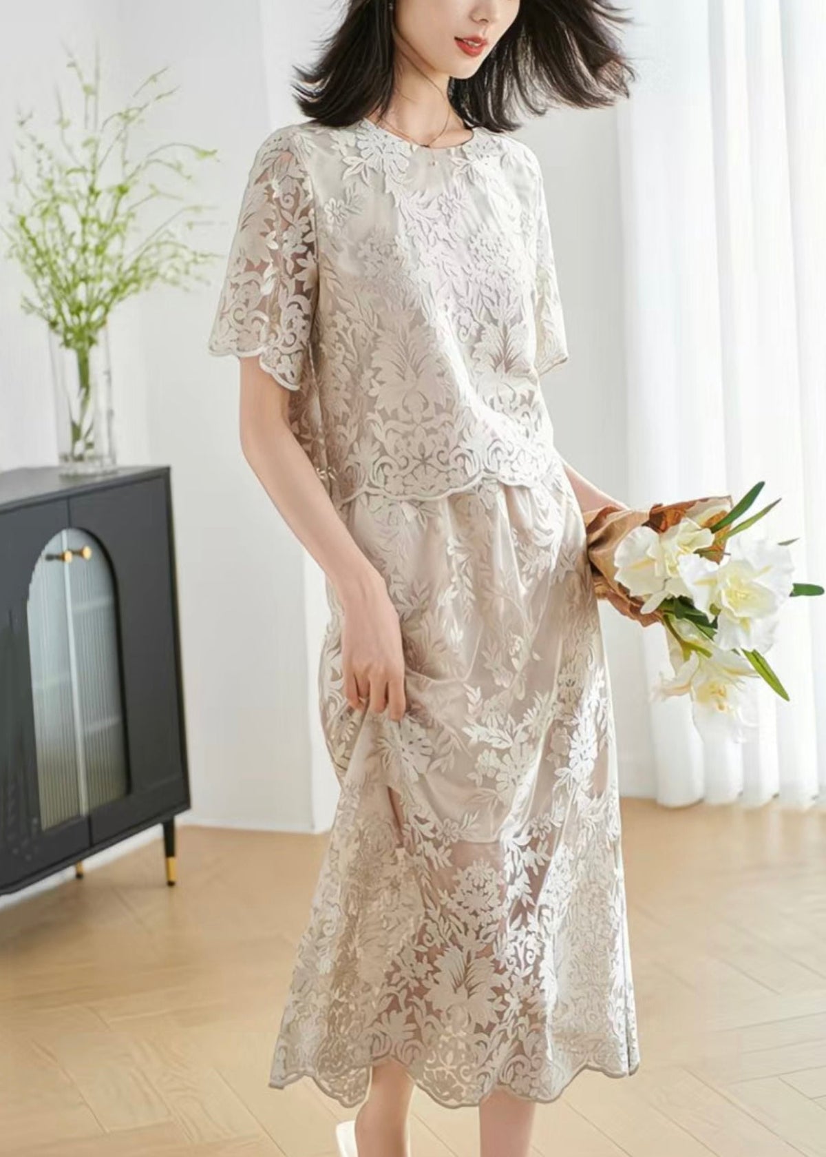 Stylish Grey O-Neck Hollow Out Lace Silk Two-Piece Set