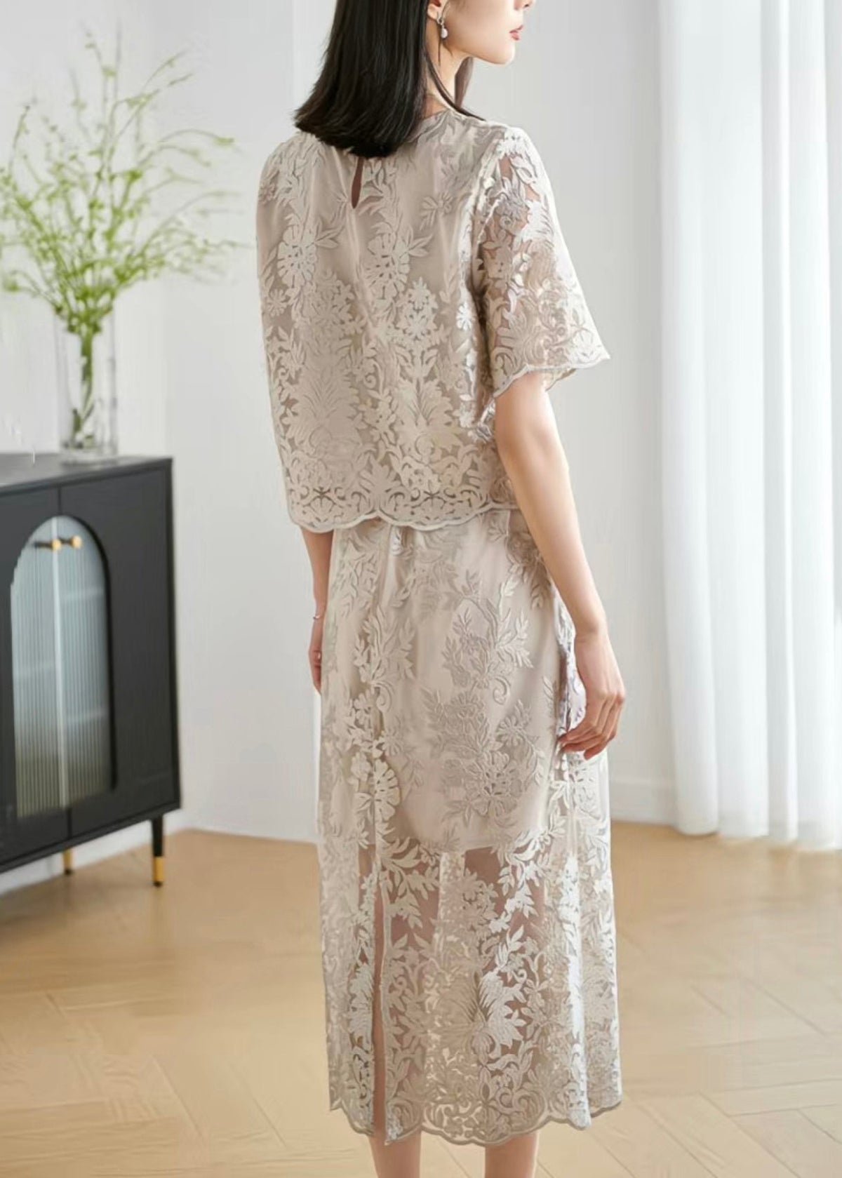Stylish Grey O-Neck Hollow Out Lace Silk Two-Piece Set